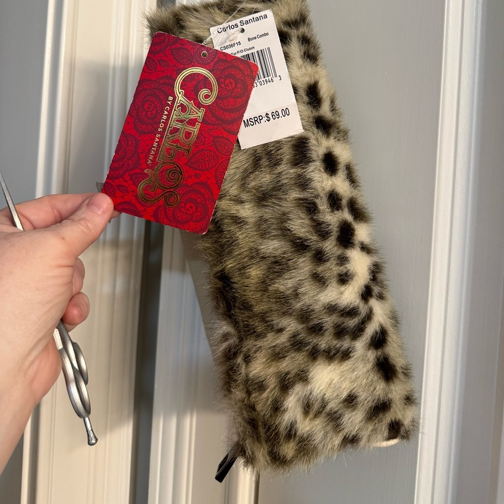 Carlos Santana Fuzzy Leopard Print Accessory